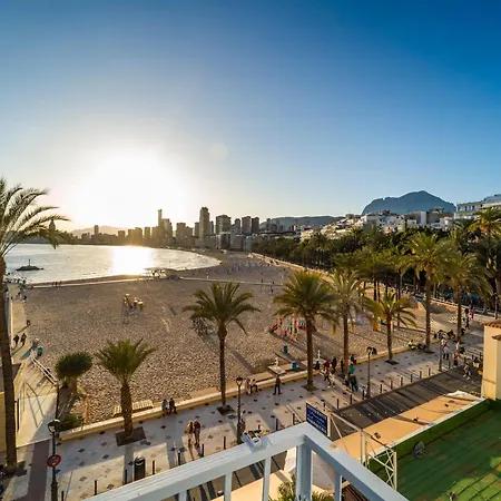 Brisas Del Poniente * بينايدورم