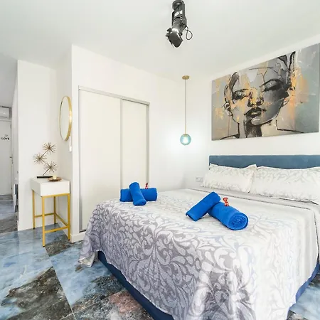 Brisas Del Poniente Apartment
