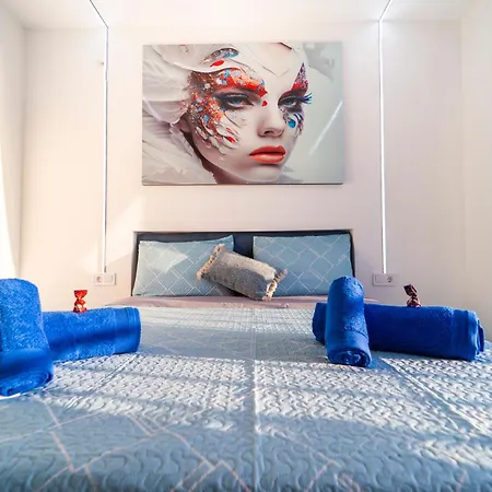 Brisas Del Poniente Apartment