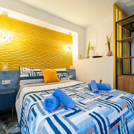 Brisas Del Poniente Apartment *