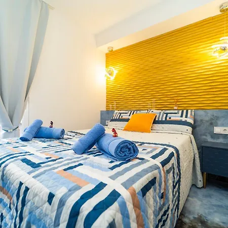 Brisas Del Poniente * بينايدورم