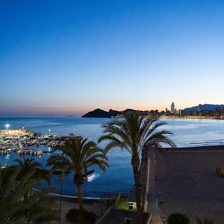 Brisas Del Poniente * بينايدورم