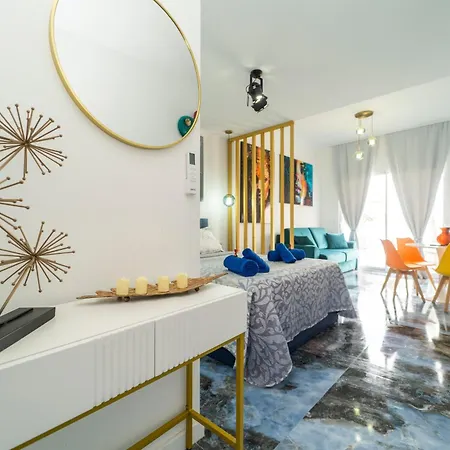 Brisas Del Poniente Μπένιντορμ