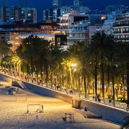 Brisas Del Poniente Μπένιντορμ